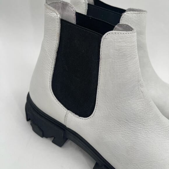 SILENT D Cress Chelsea Boot Size 38 (US 7/7.5) White Leather Lug Sole Slip On - Picture 3 of 16